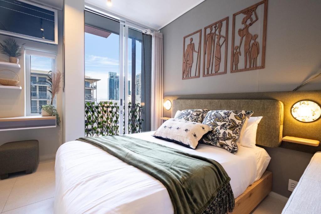 The Rose 610 - Lux Studio Apartment with Rooftop Pool, Kapské Město