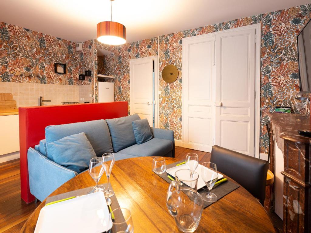 Appartement Art Nouveau Nancy, proche Villa Majorelle - FR-1-584-358 - 3