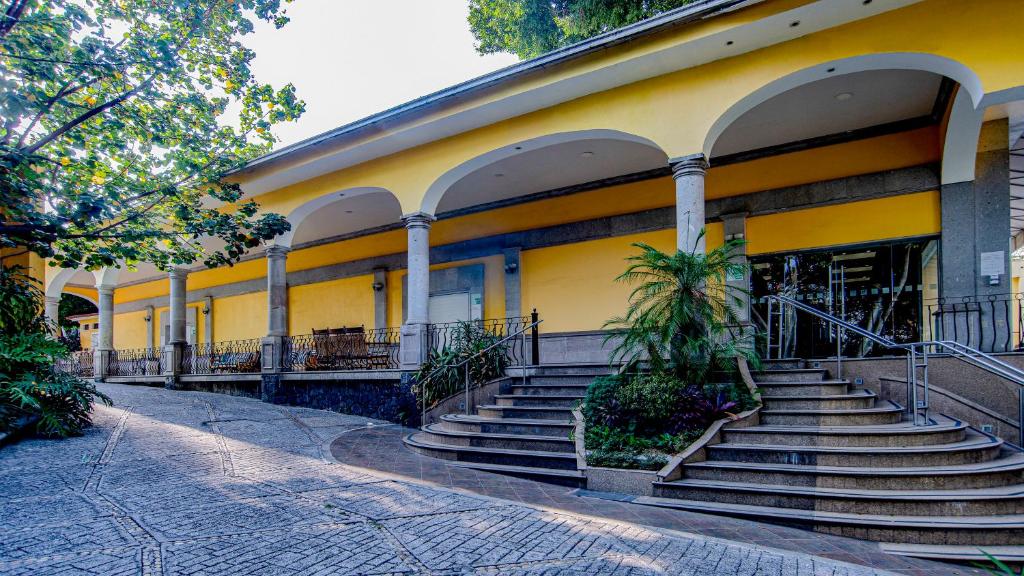 フロント・ロビー