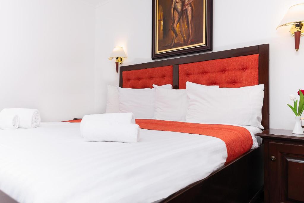 スイミングプール