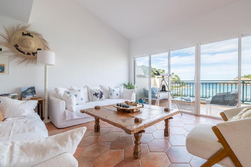 Beachfront Apartment Port de Soller, Sóller