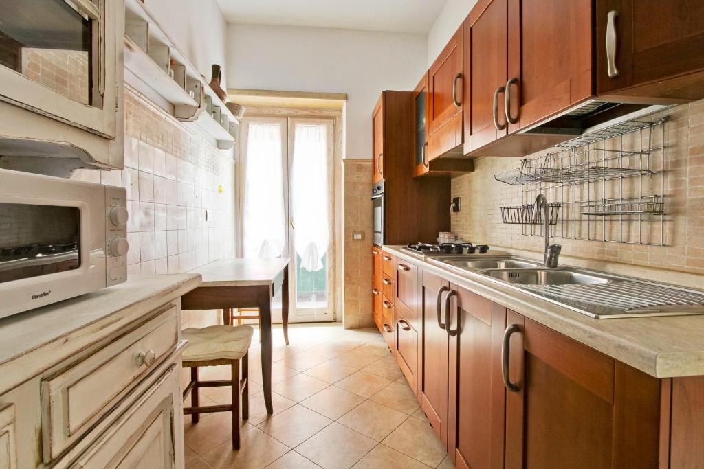 Elle House - 2