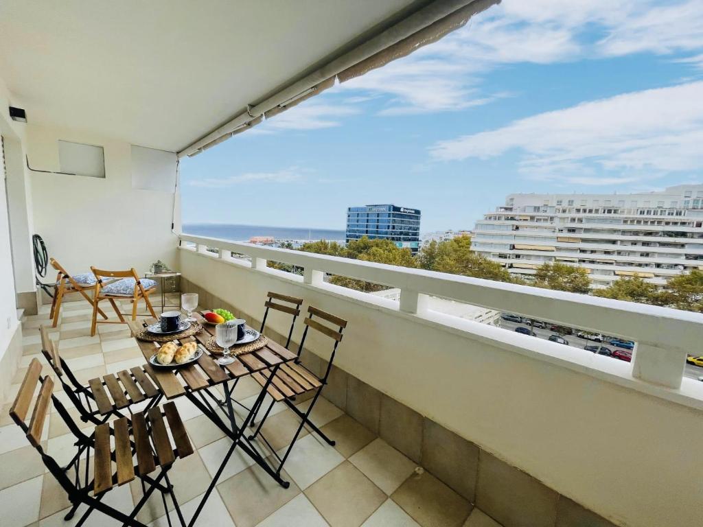 Sol de Marbella Apartamento con vistas al mar, piscina y cerca de la playa - 1