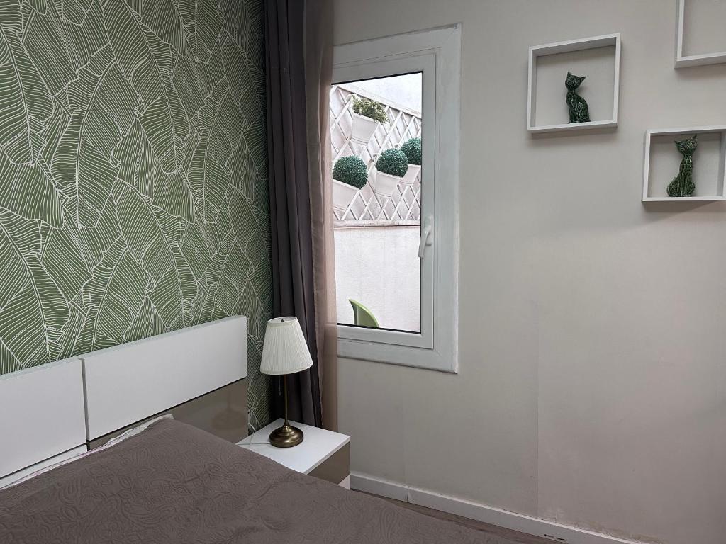 COMFORTABLE APARTMENT CLOSE TO BUNKERS DEL CARMEL! - 2