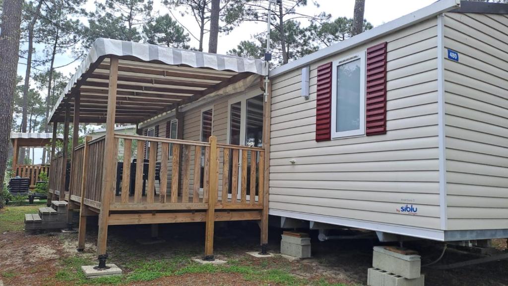 MH 480 2ch 2sdb 40m2 dans camping 4 étoiles avec parc aquatique, Saint-Julien-en-Born