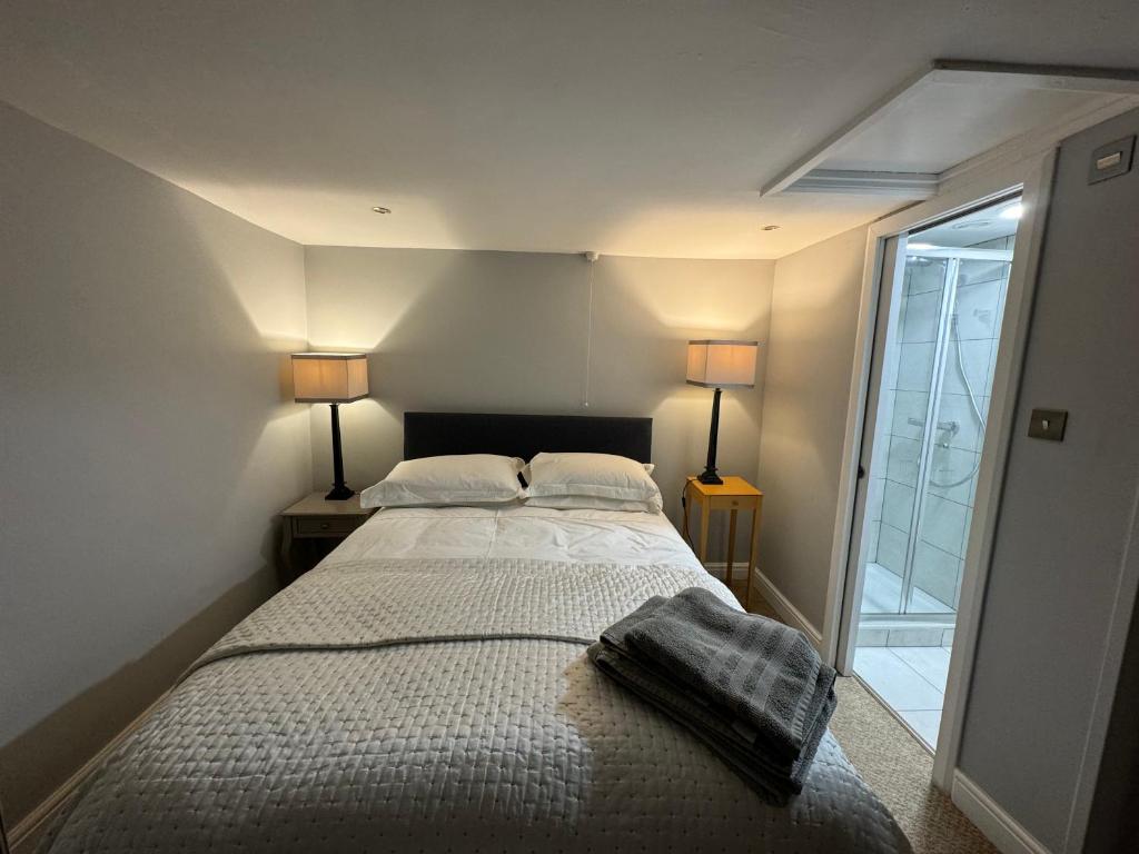 St. John’s hill - with parking, Shrewsbury