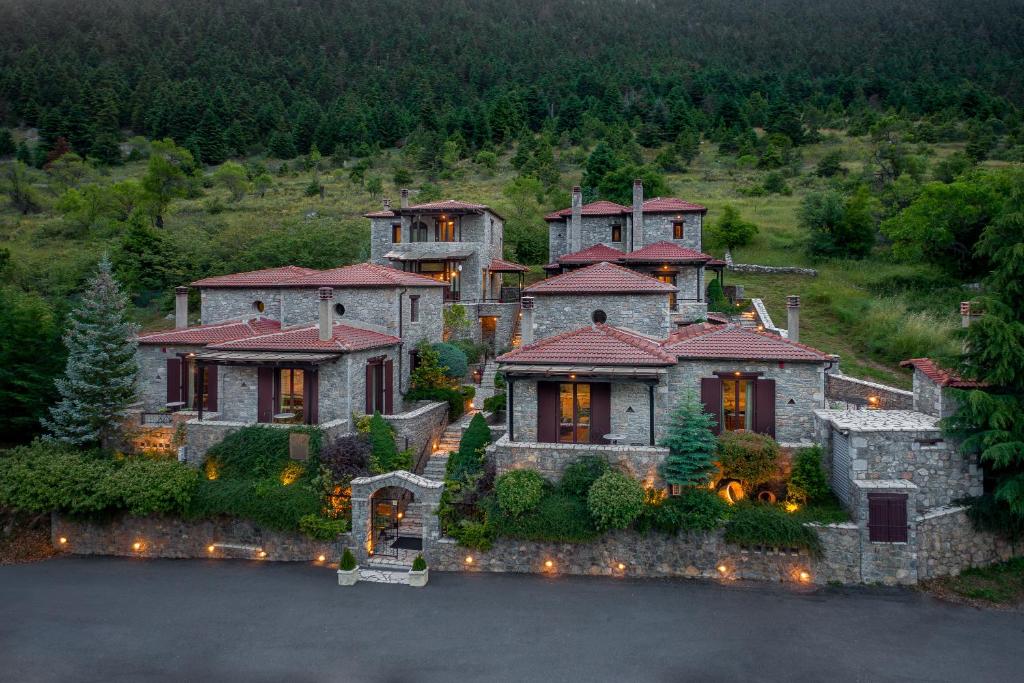 Ostra Menalon Luxury Suites 전경