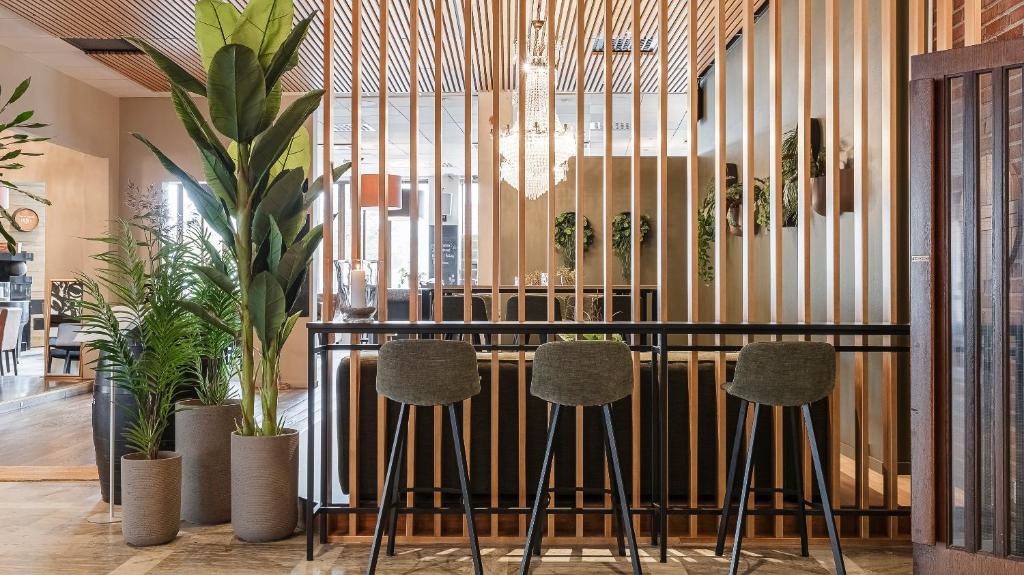 フロント・ロビー