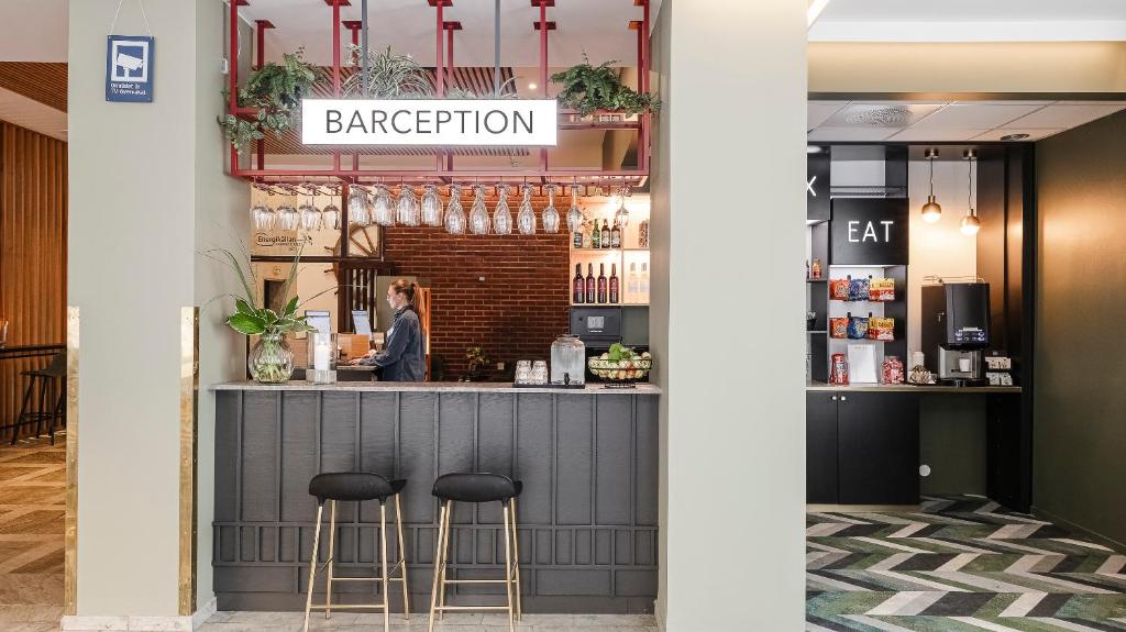 フロント・ロビー