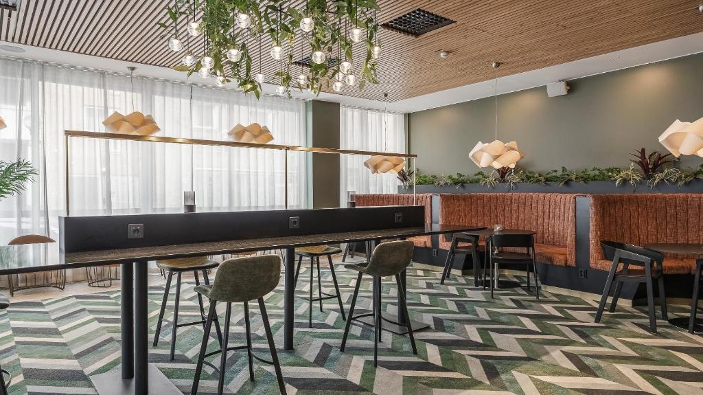 フロント・ロビー