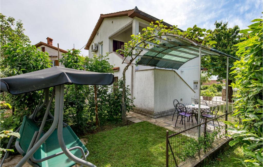 Gorgeous Apartment In Rukavac With Wifi, Rukavac