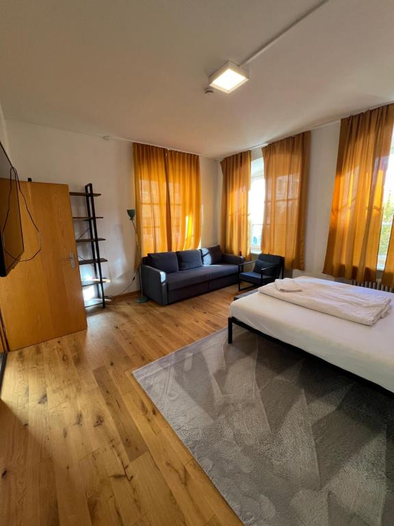 KemptenCityHostPlus-Unterkunft Charme im Denkmal - 4