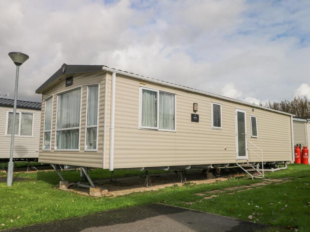 610 Caravan, Bognor Regis