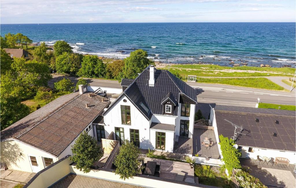 Nice Home In Allinge With Wifi, Allinge