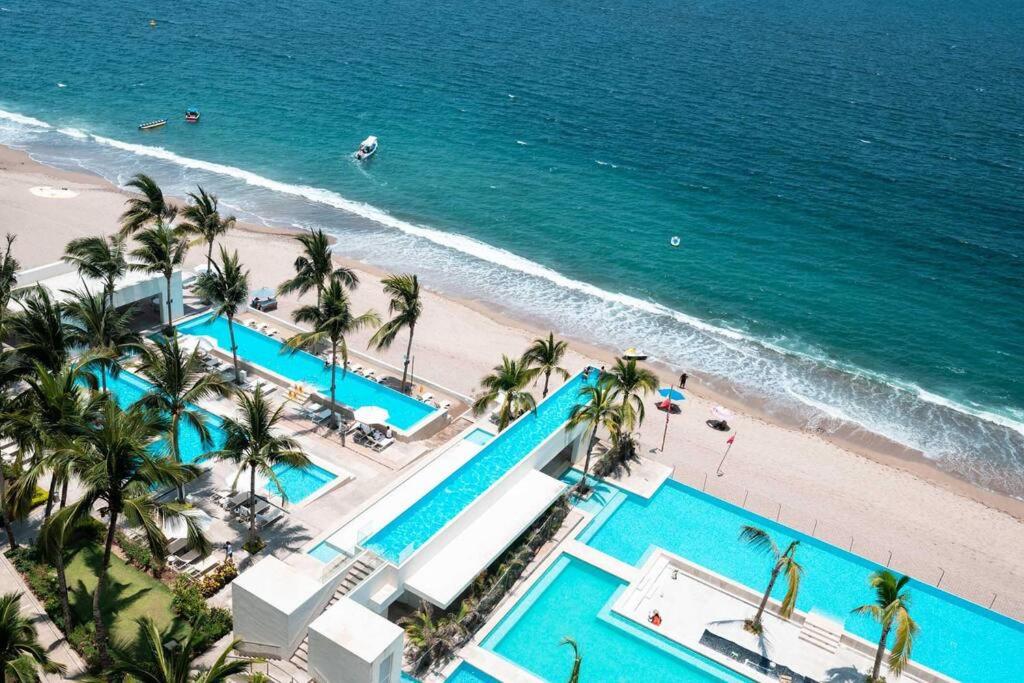 Harbor 171 with Amazing View of the Ocean, Beach and Pool, Puerto Vallarta