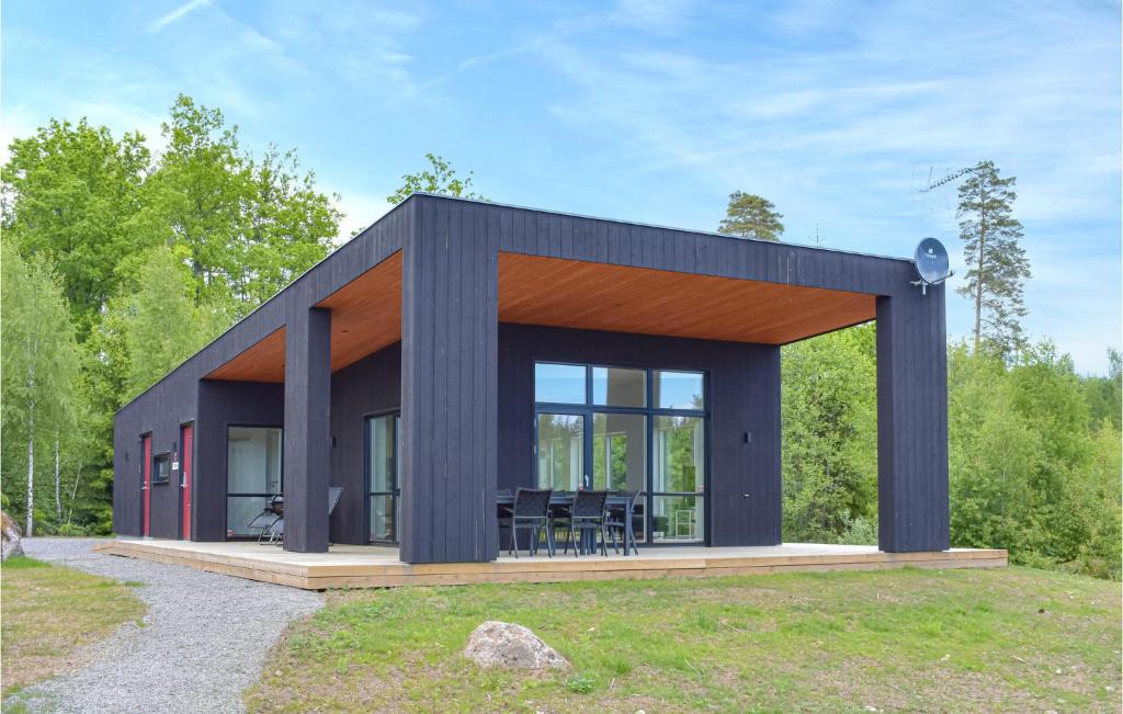 Beautiful Home In Holmsjö With Sauna, Holmsjö