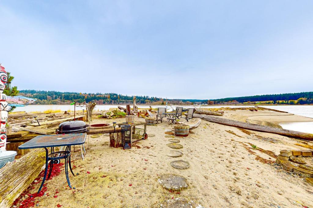 Eagles Point, Clinton