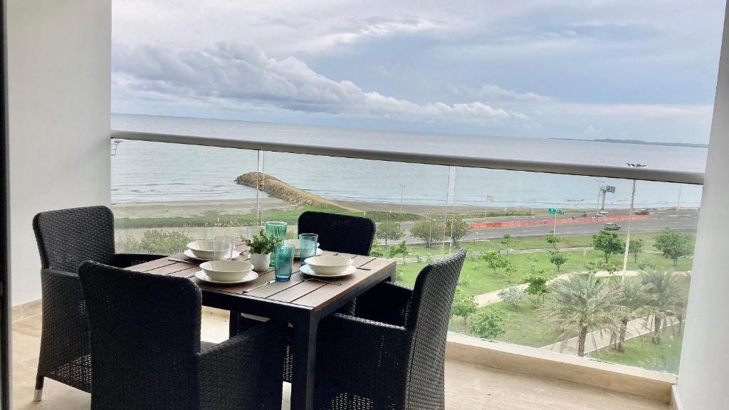 Suite frente al mar + piscina + balcón privado 727 - 2