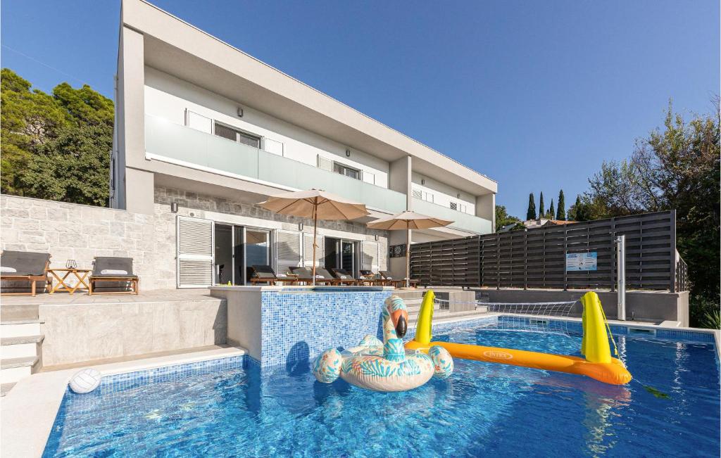 Gorgeous Home In Srinjine, Srinjine