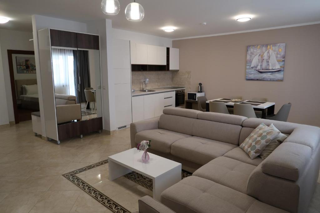 Apartmani LUX Becici - 5