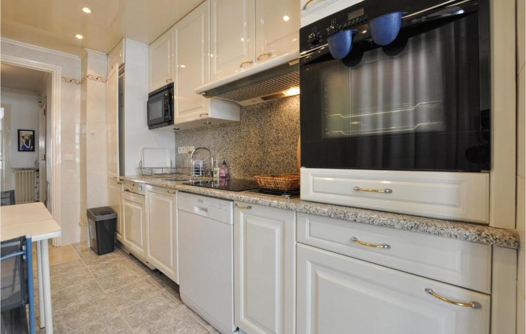 1 Bedroom Awesome Apartment In Cannes - 3