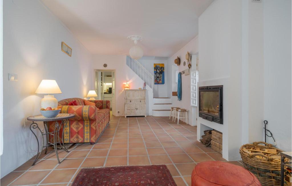 2 Bedroom Cozy Home In Cómpeta - 5