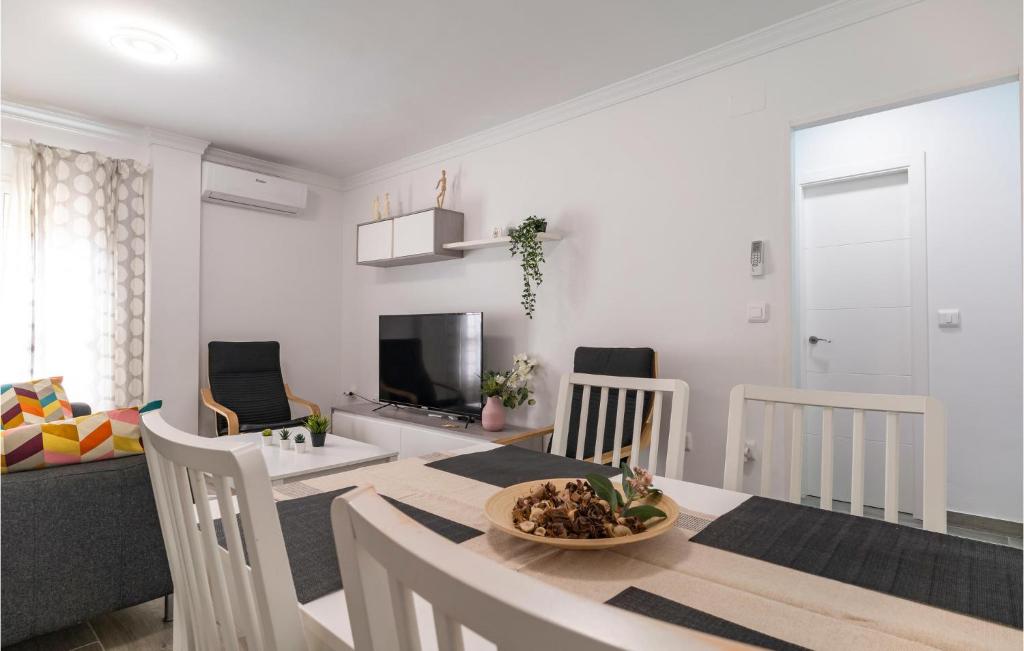 Cozy Apartment In Sanlúcar De Barrameda - 2