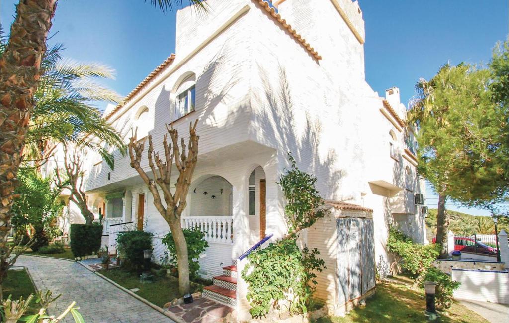 Cozy Home In Gran Alacant With Kitchen - 3