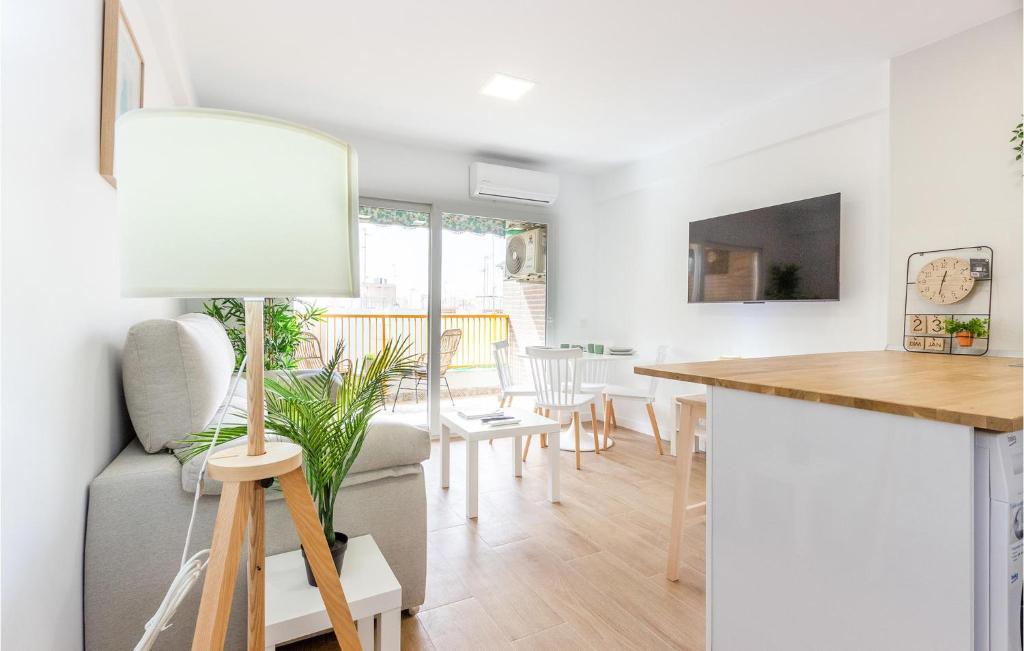 Awesome Apartment In Santa Pola With Wifi - 1