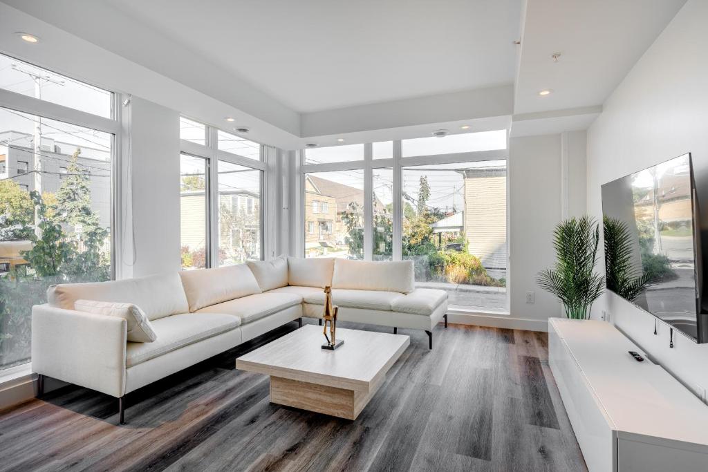 Westview Luxury Suites