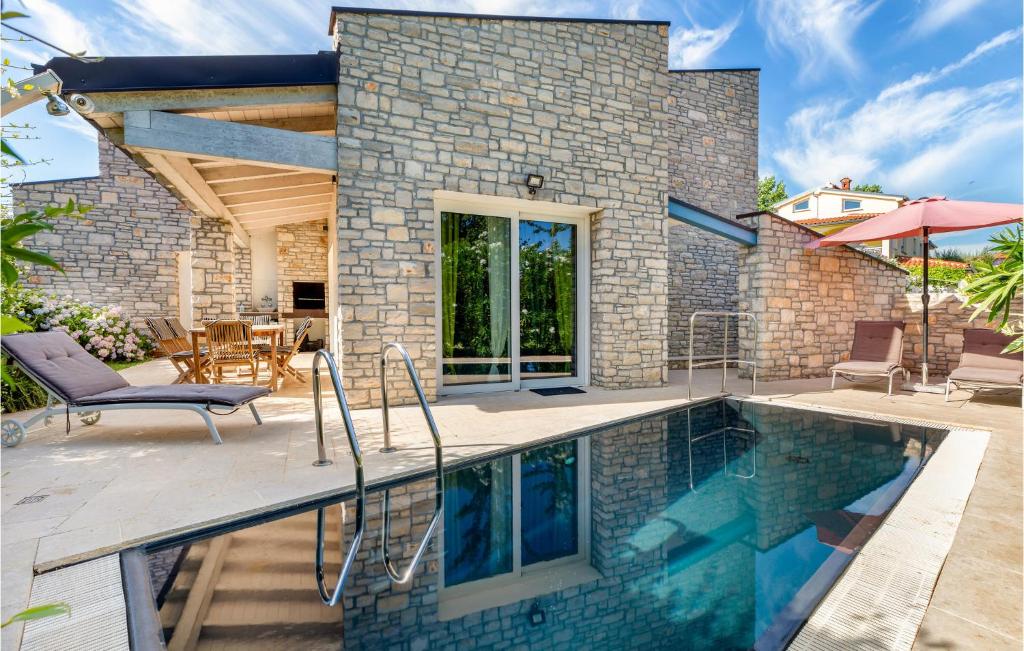 Beautiful Home In Fazana With Wifi, Fažana