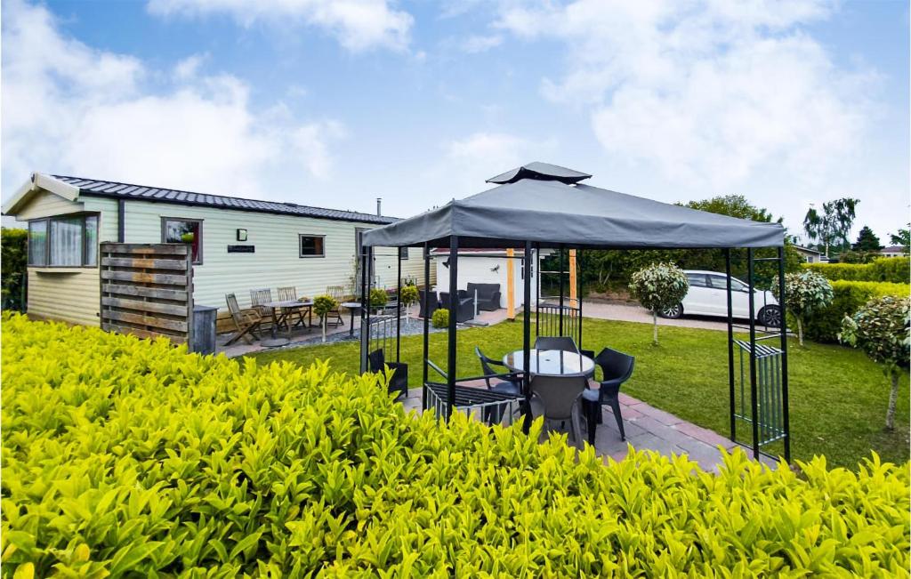 Awesome Stacaravan In Vollenhove, Vollenhove