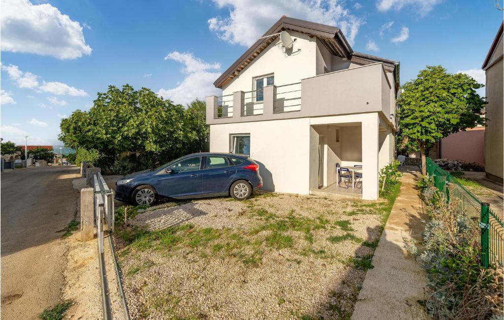 Nice Apartment In Vir With Wifi, Vir