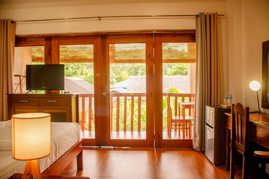 ห้องส่วนกลางสำหรับนั่งเล่น/ดูทีวี