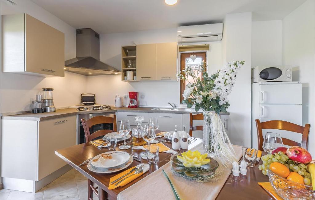 Amazing Apartment In Pula With Wifi 전경