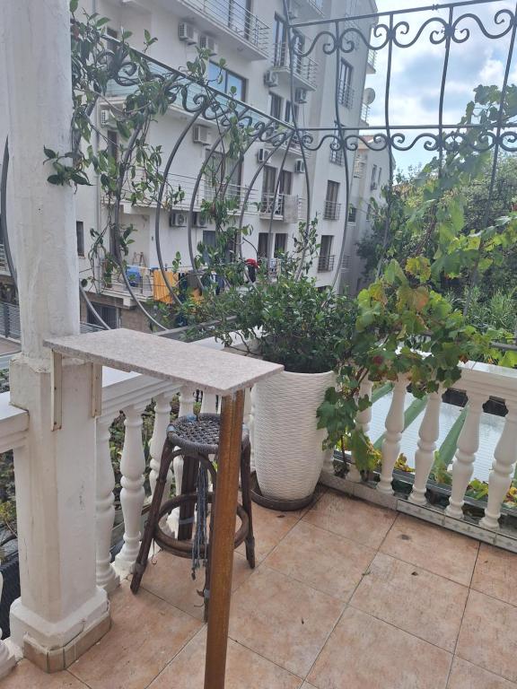 Apartment at villa with pool - 5