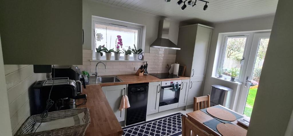 Snuggy Nest, Finchley