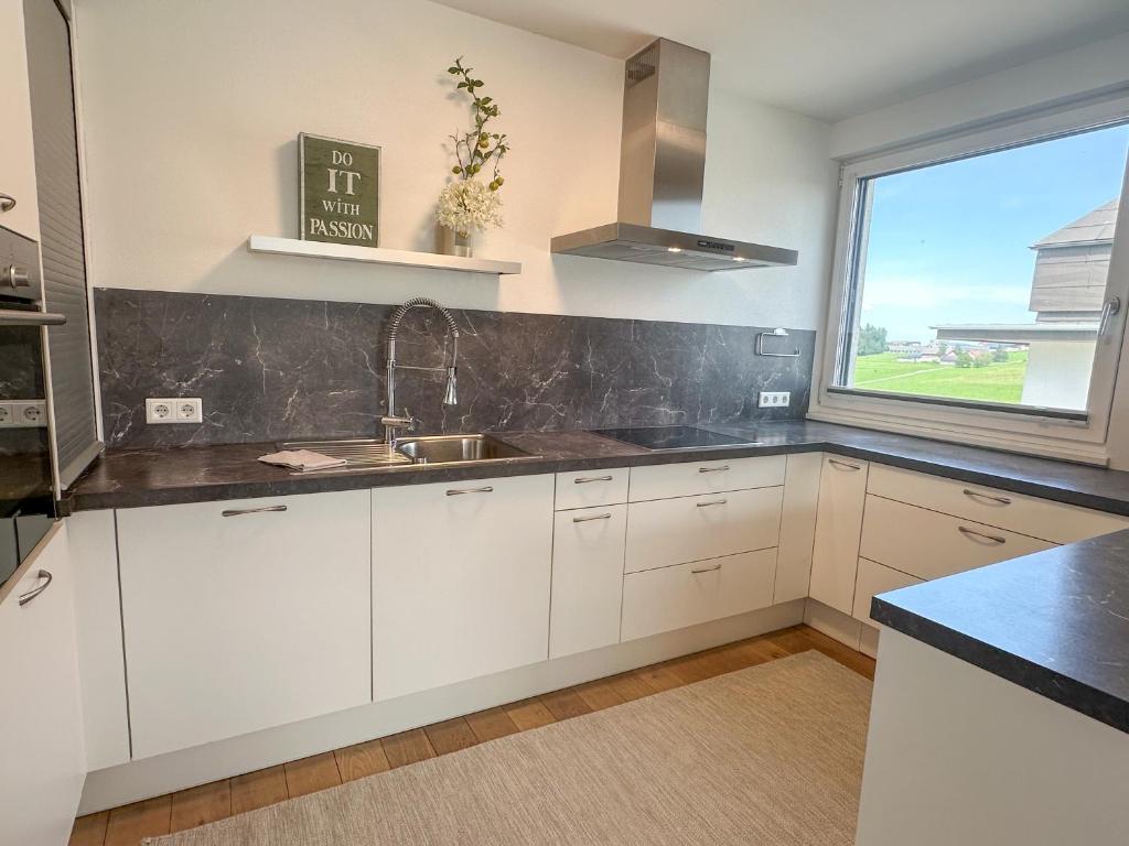 "SONNENGRÜN" - Premium Apartments Seekirchen, Balkon - 5