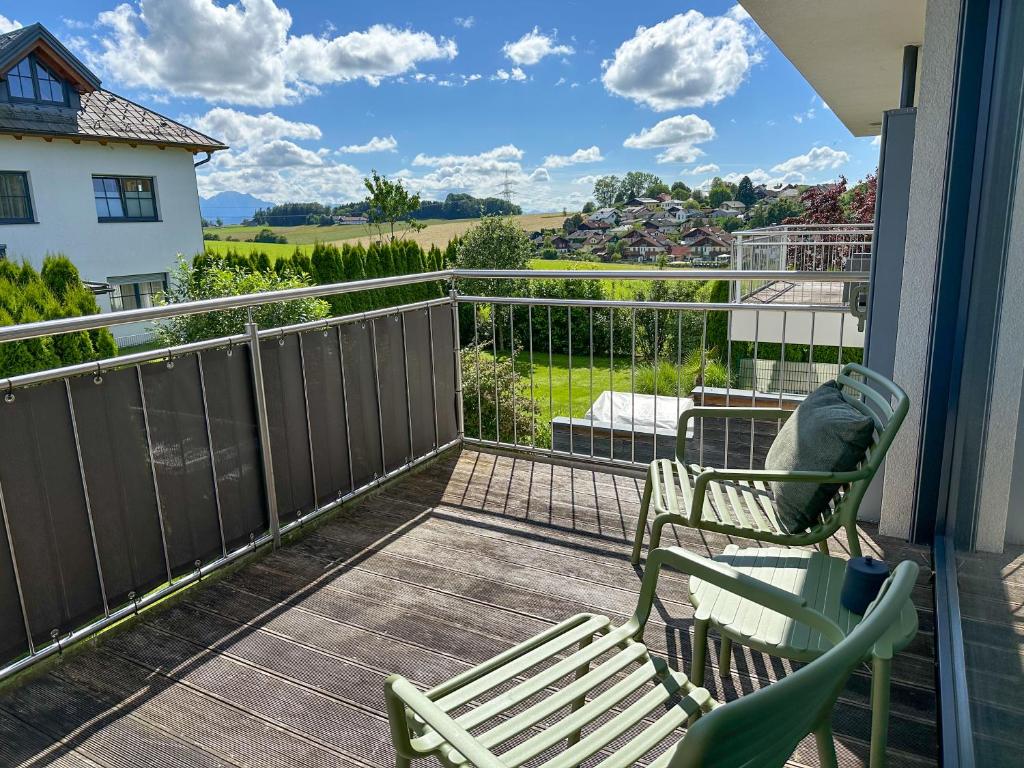 "SONNENGRÜN" - Premium Apartments Seekirchen, Balkon - 2