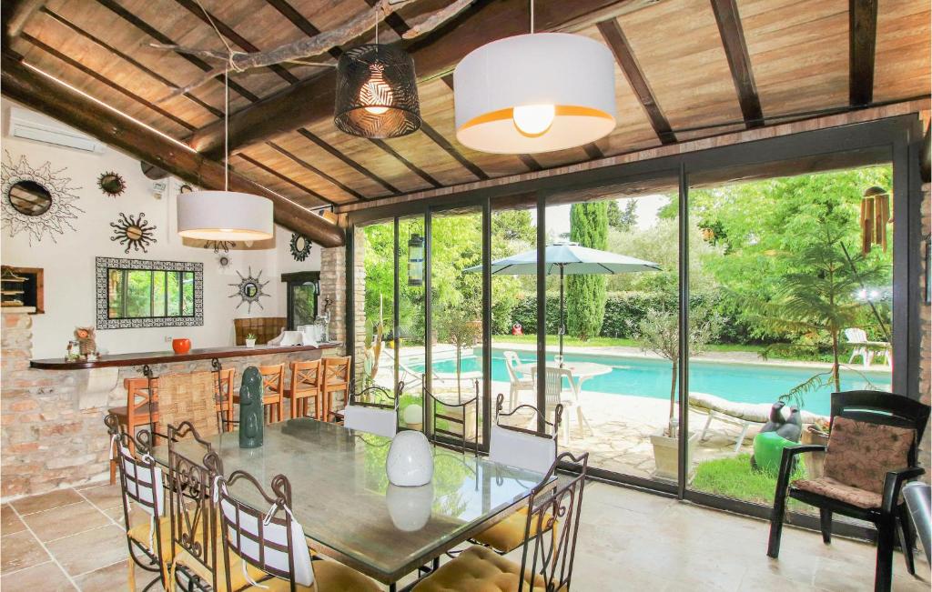 Amazing Home In Carpentras With Private Swimming Pool, Can Be Inside Or Outside - 3