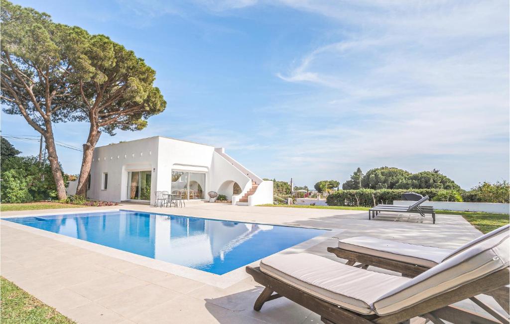 Beautiful Home In Marbella - 1