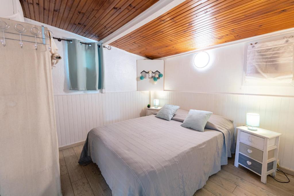 Le Cigalou, authentique cabanon de pêcheur en bord de mer avec sa terrasse spacieuse et aménagée - 3