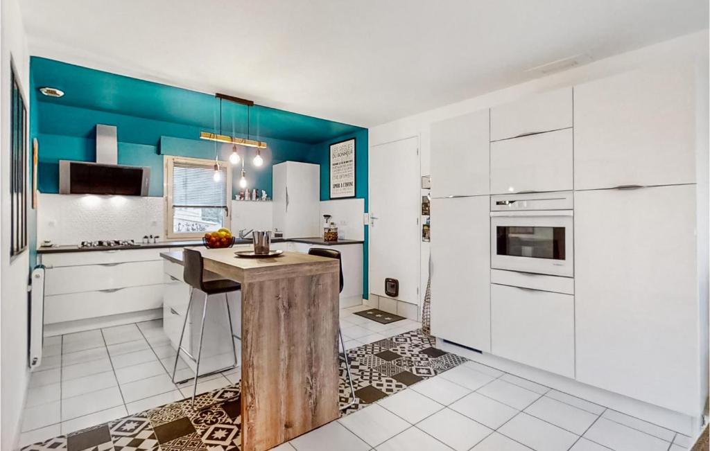 3 Bedroom Amazing Home In Saint-Malo - 4