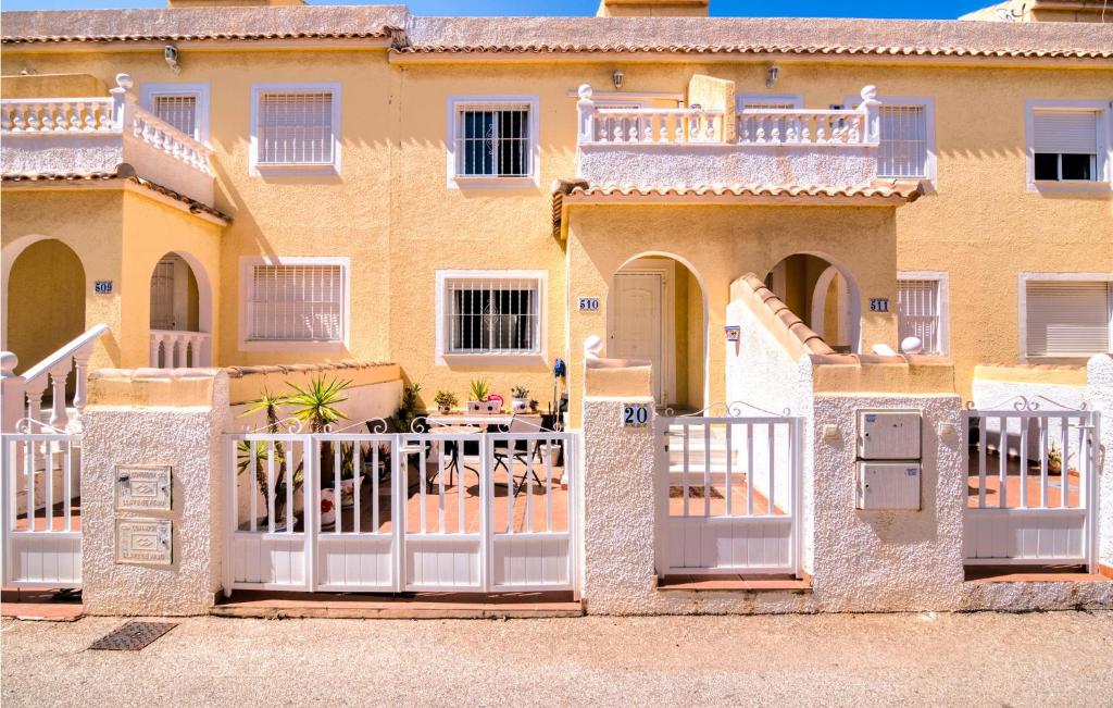 Beautiful Home In Santa Pola - 2