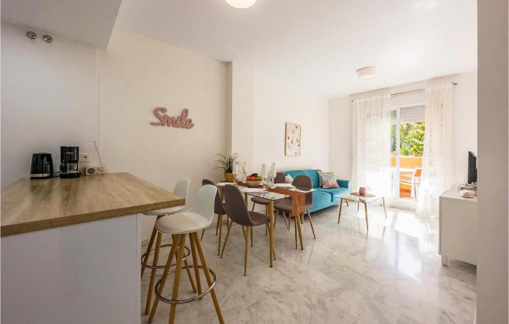 Amazing Apartment In Fuengirola - 5