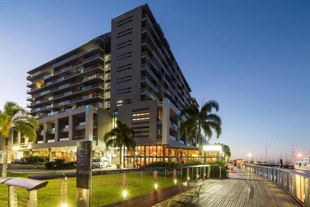 Absolute Waterfront Apartment, Cairns