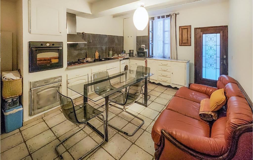 Gorgeous Home In Pézenas With Wifi - 5