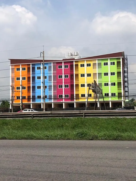 S9 Hotel Samutsakhon เอสไนน์โฮเทล สมุทรสาคร，位于Samut Sakhon的酒店
