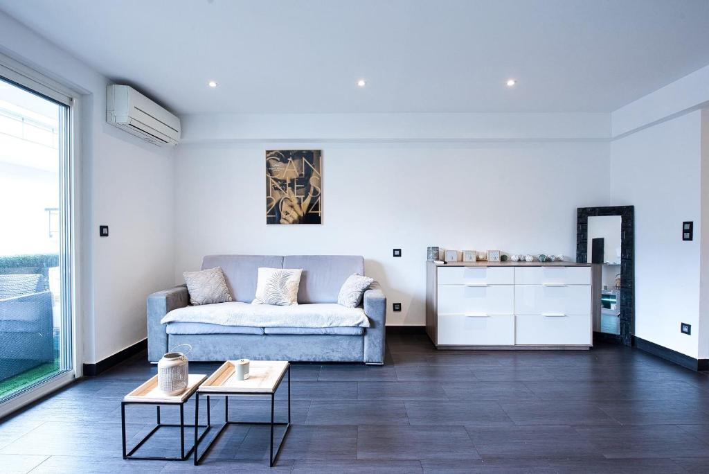 LE VENITIA studio raffiné avec balcon mignon, pour votre séjour à deux - 2