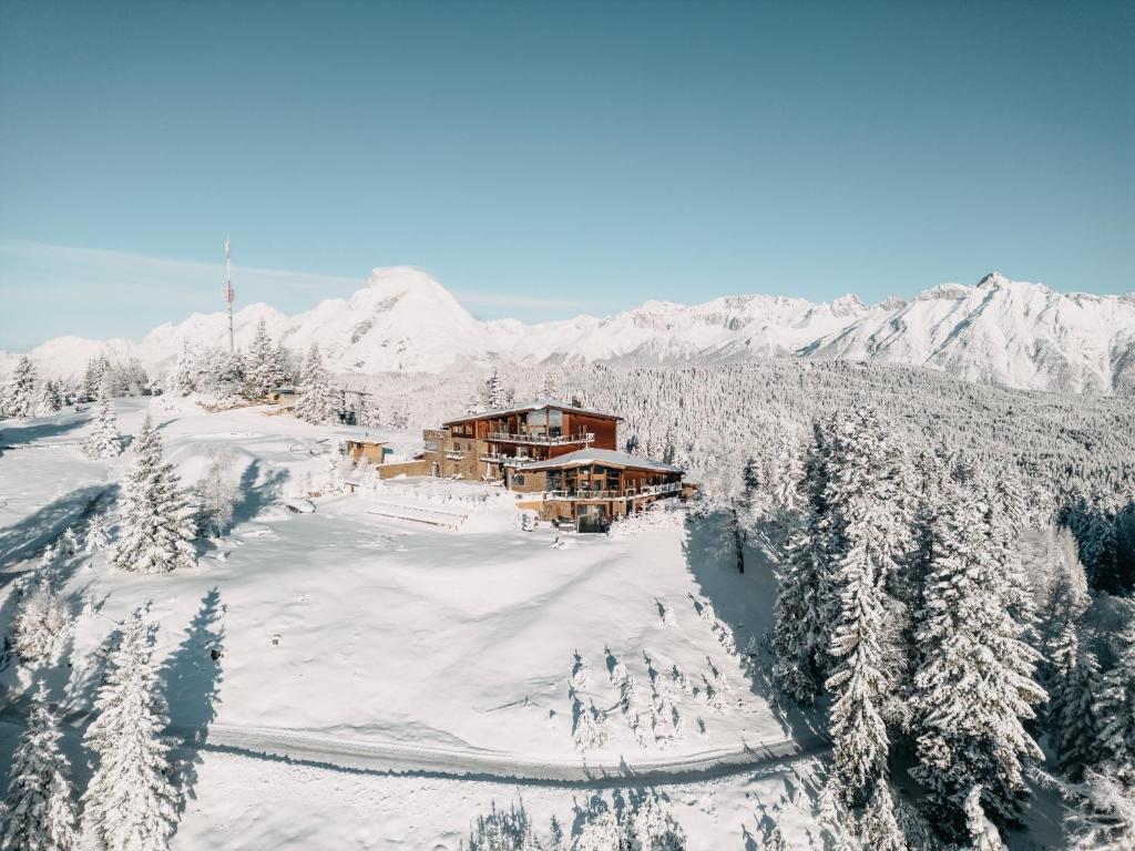 CHALET G12 - Mountain Luxury Apartments by Peak Stay - 3
